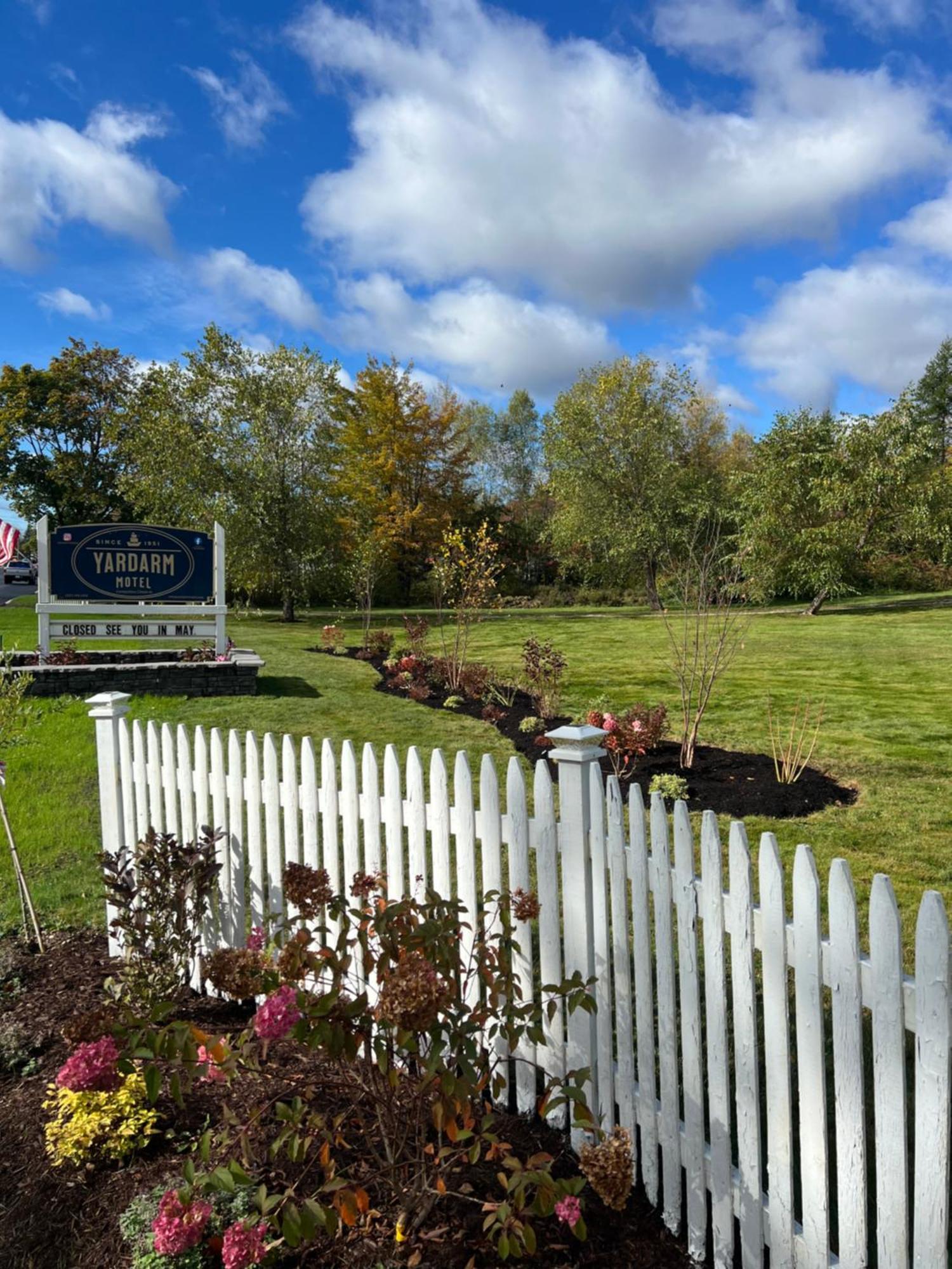 Yardarm Motel Searsport Экстерьер фото