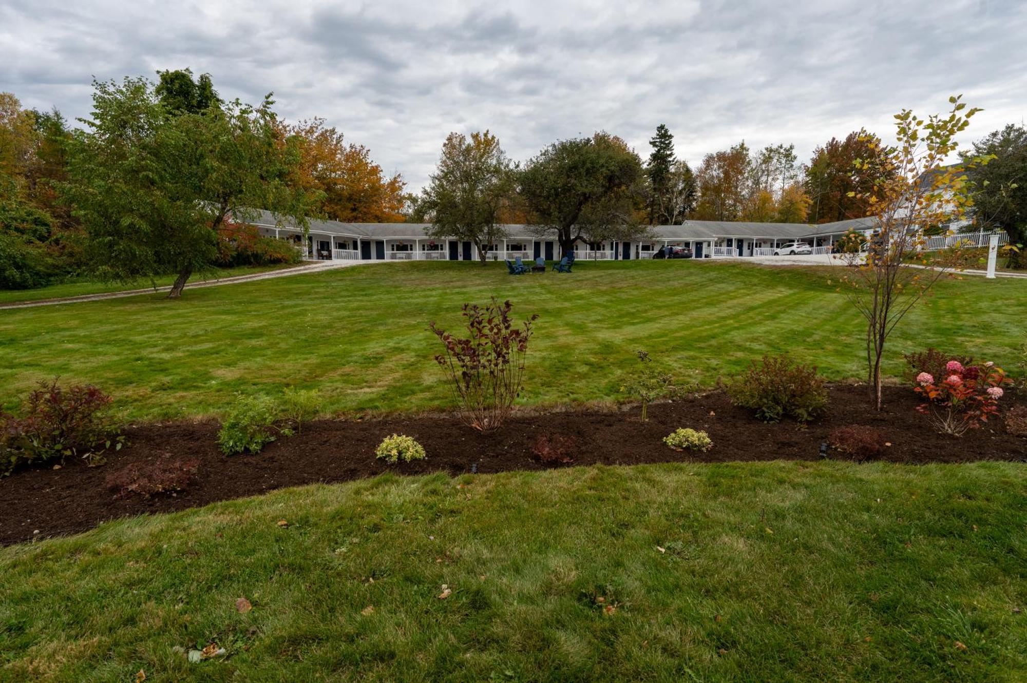 Yardarm Motel Searsport Экстерьер фото