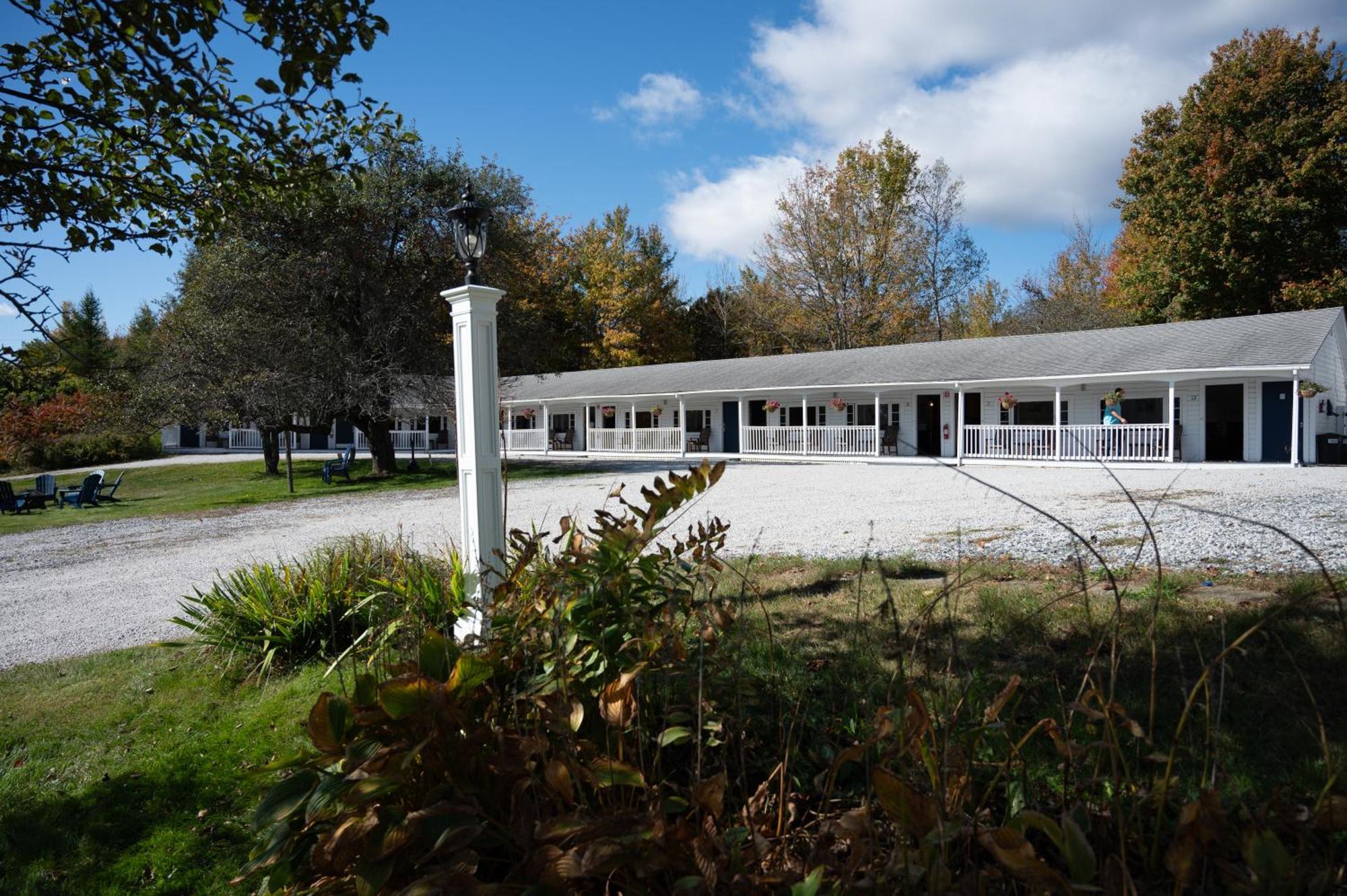 Yardarm Motel Searsport Экстерьер фото