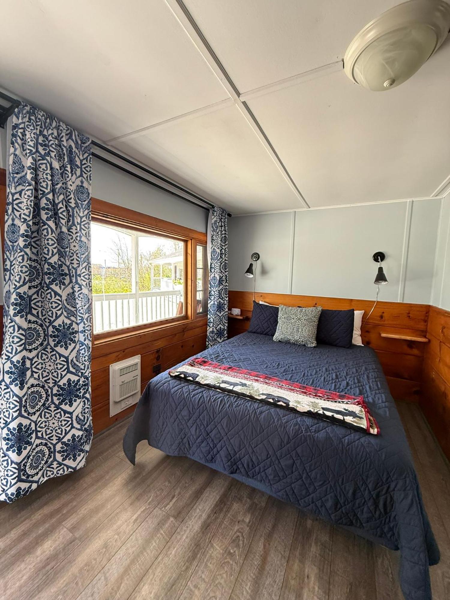 Yardarm Motel Searsport Экстерьер фото