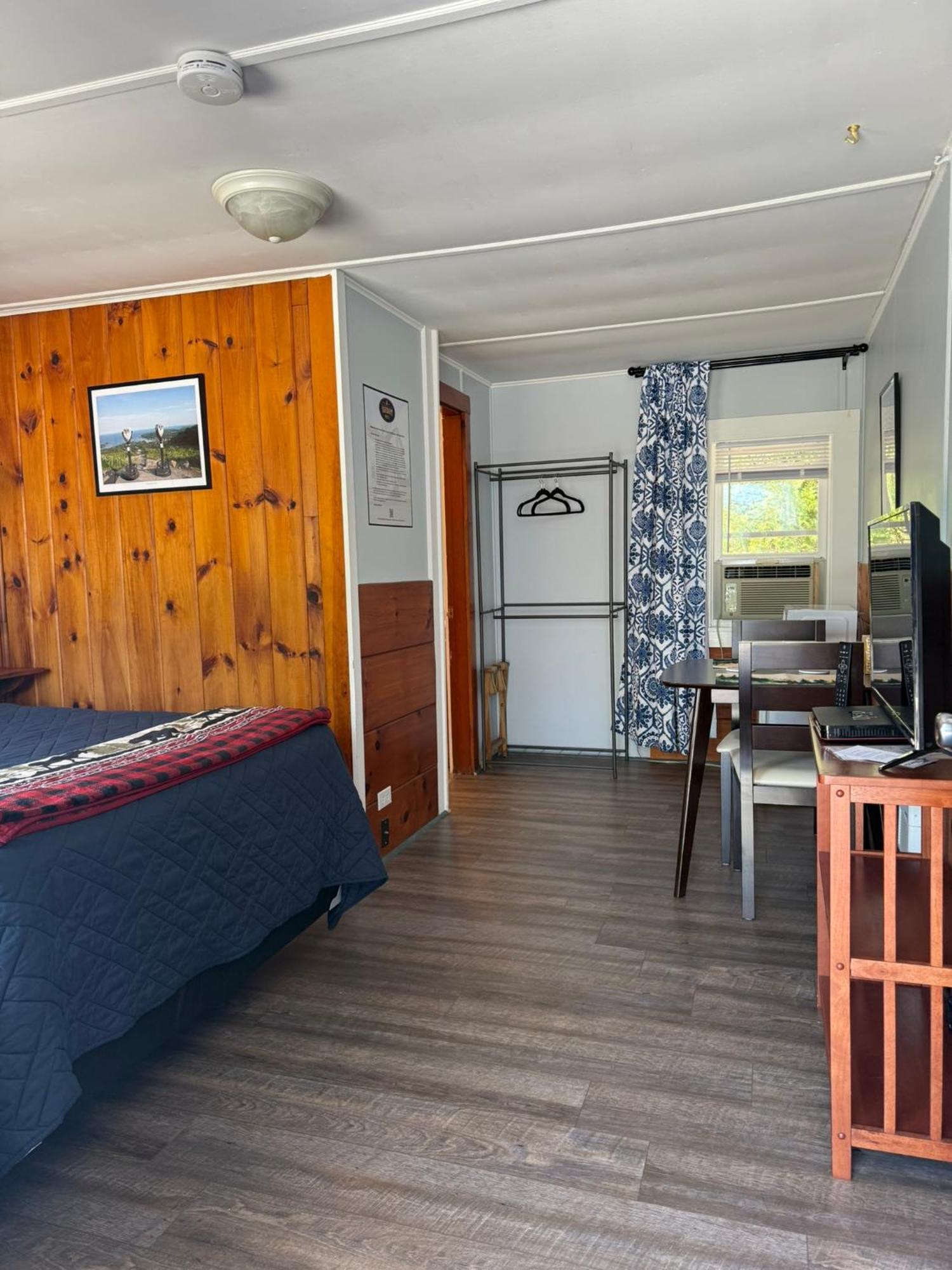 Yardarm Motel Searsport Экстерьер фото