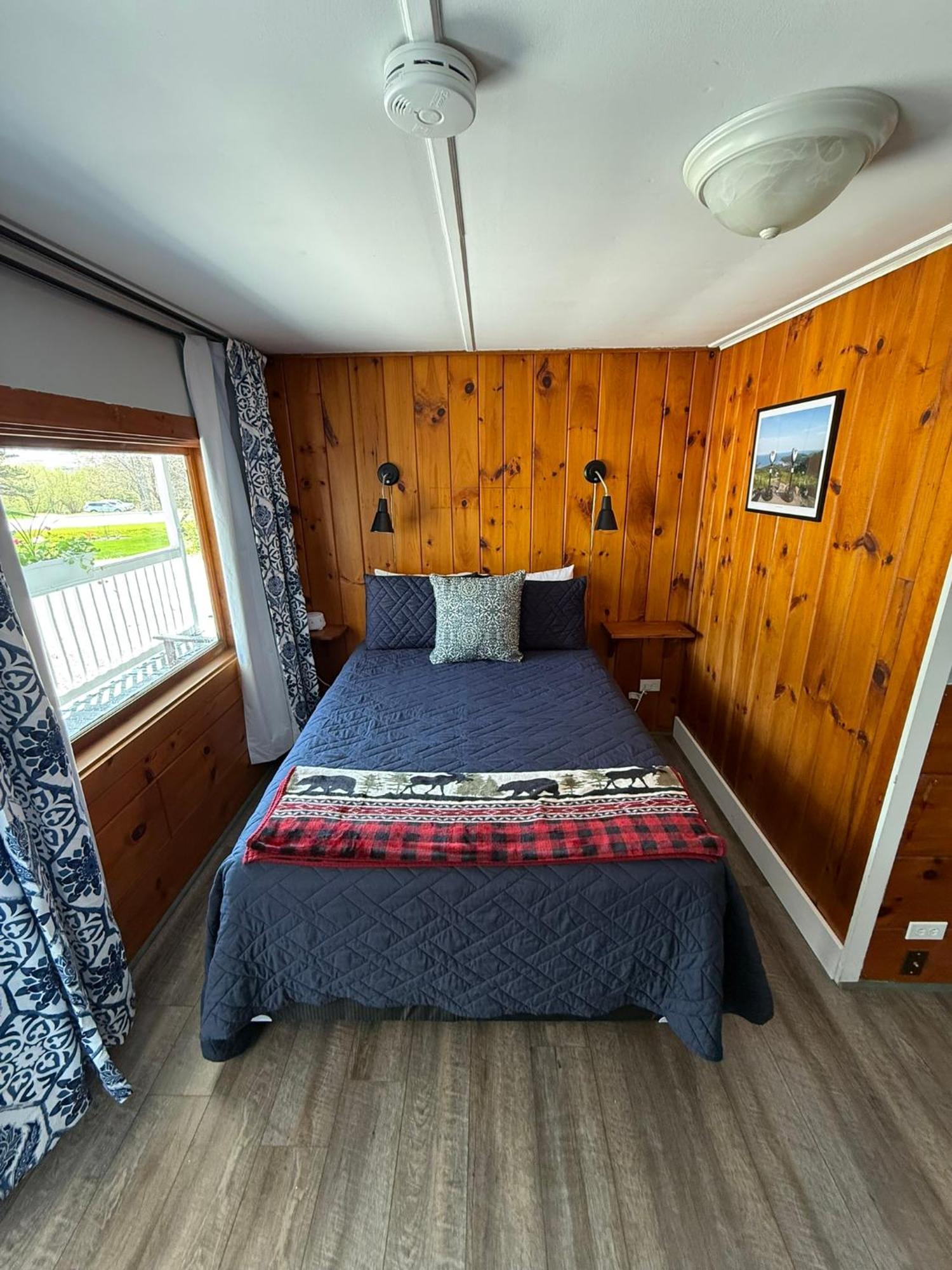 Yardarm Motel Searsport Экстерьер фото