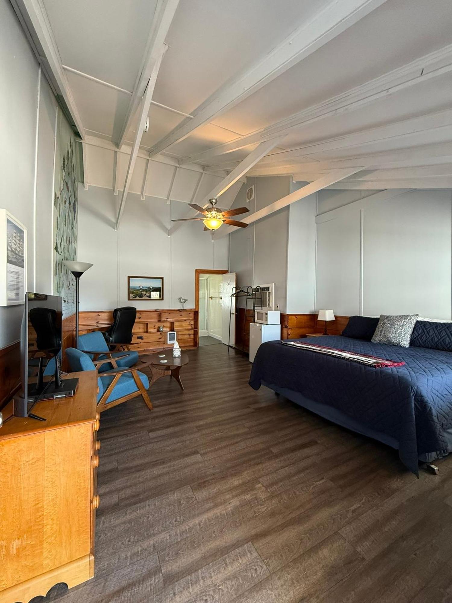 Yardarm Motel Searsport Экстерьер фото