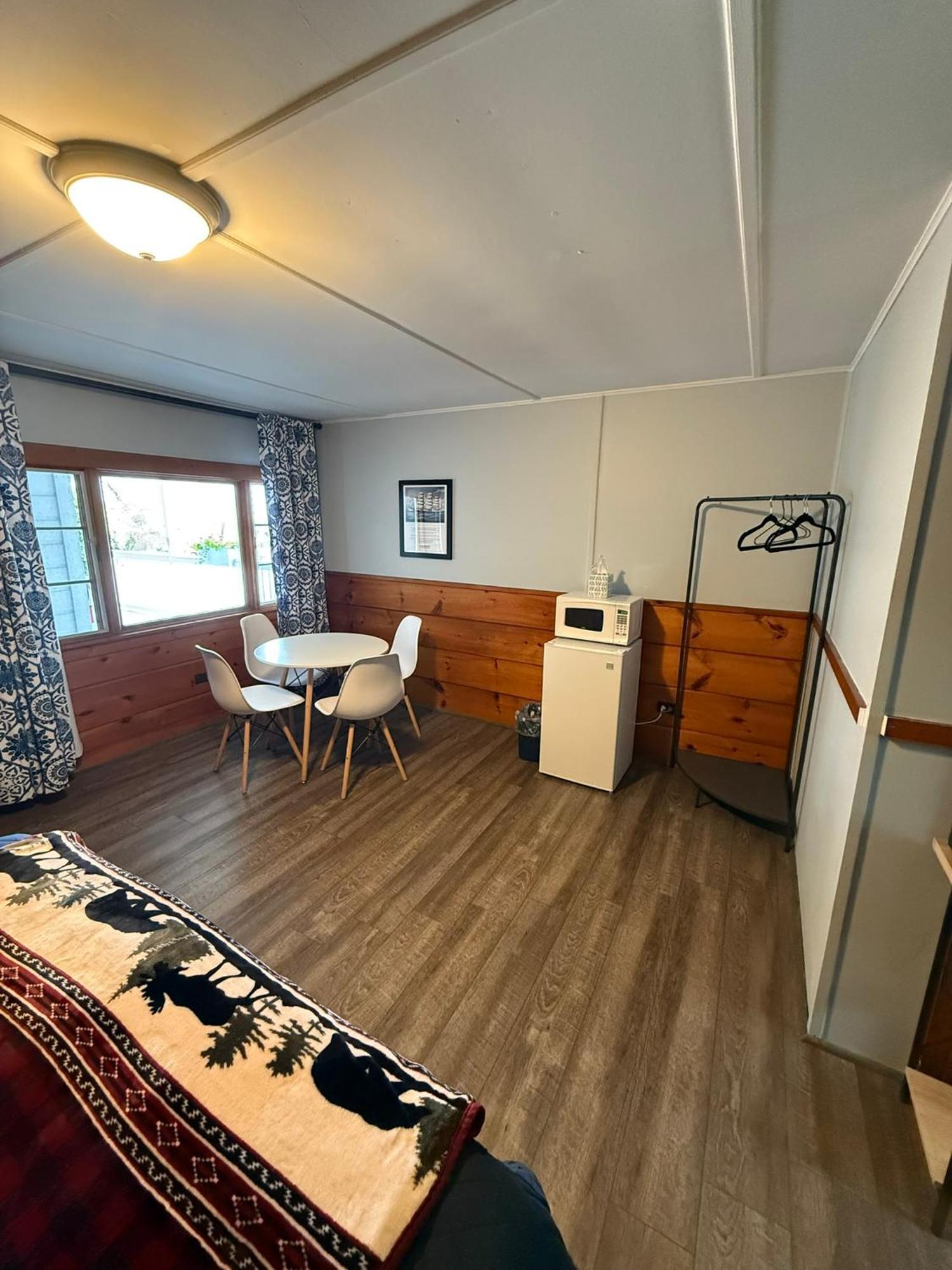 Yardarm Motel Searsport Экстерьер фото