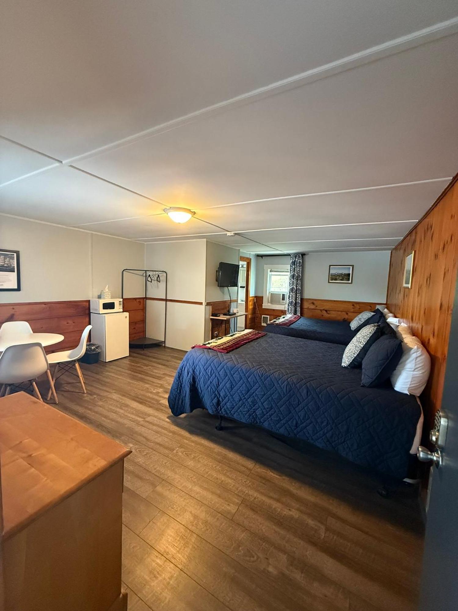 Yardarm Motel Searsport Экстерьер фото